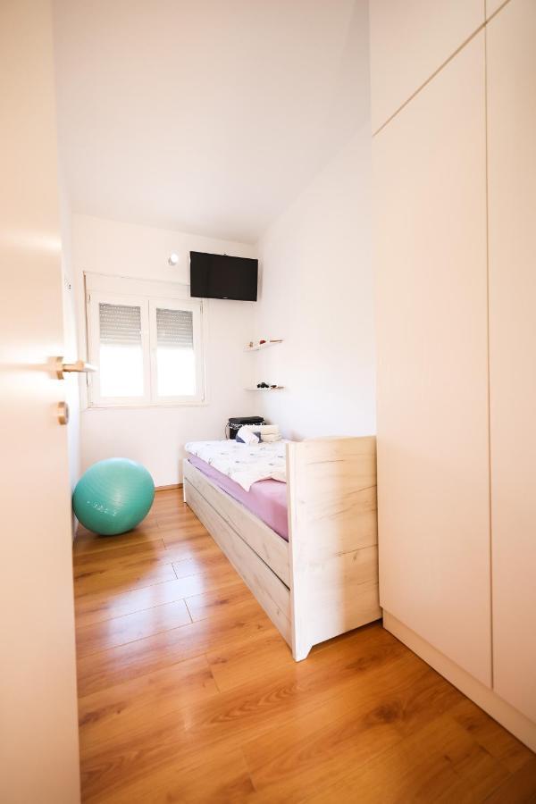Apartman Heder Zadar Bagian luar foto
